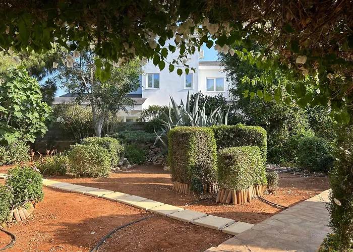 Konnos Villa